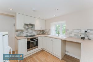 Kitchen- click for photo gallery